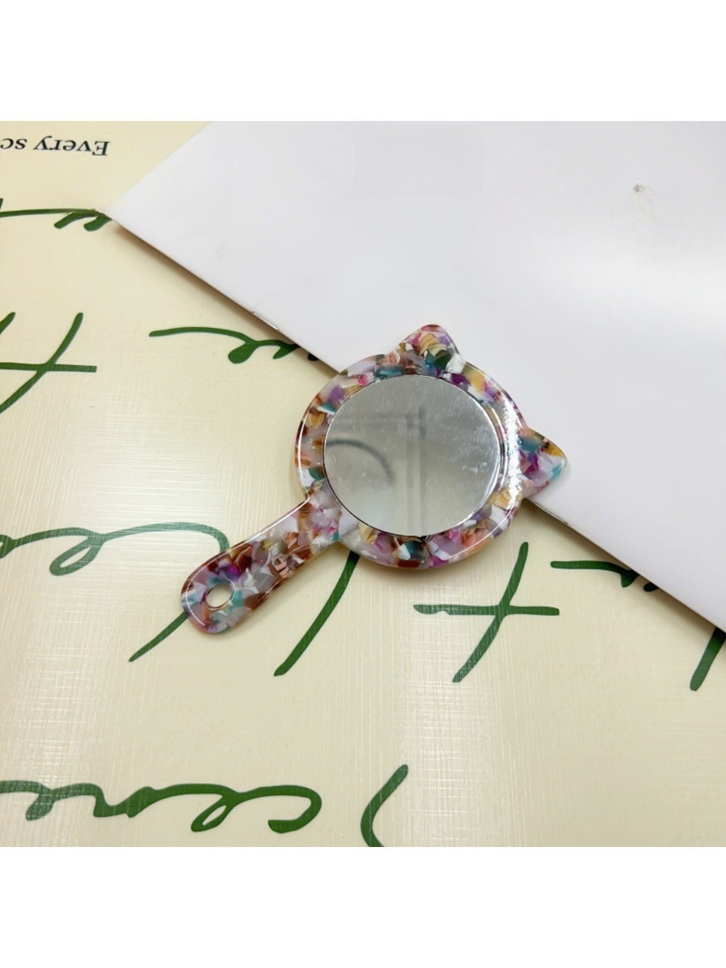 Mirroray - Cute Cat-shaped Hand-held Mirror