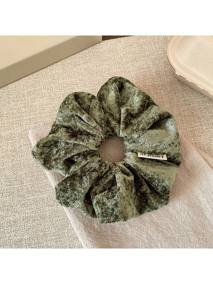 Gifty - Solid Color Plush Scrunchie
