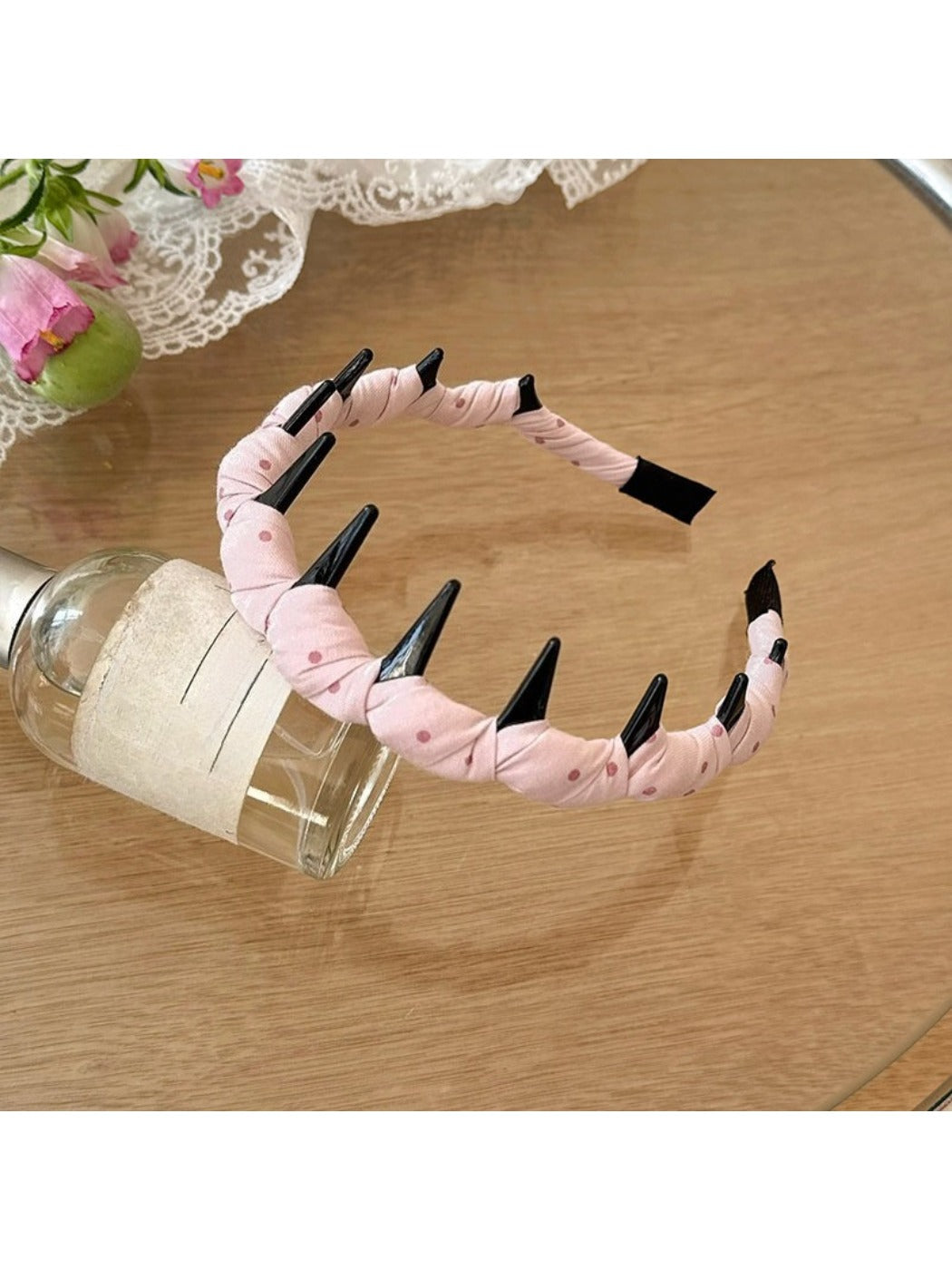 Gifty Sweet Polka Dot Headband packaging with branding visible