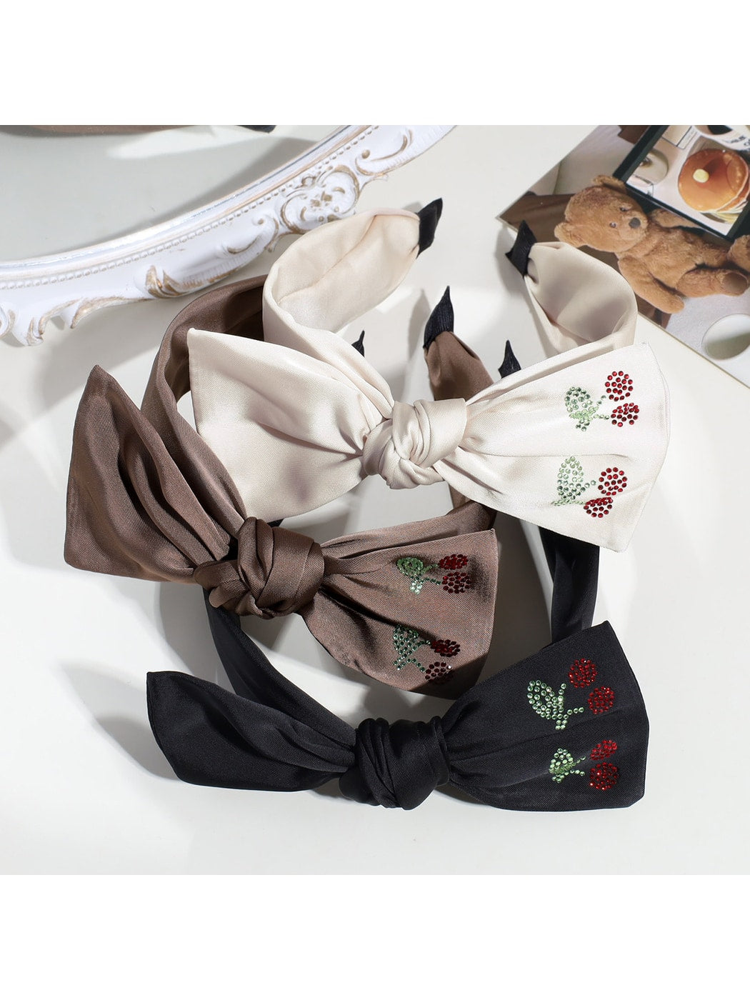 Gifty - Minimalist Cherry Detail Bow Knot Headband