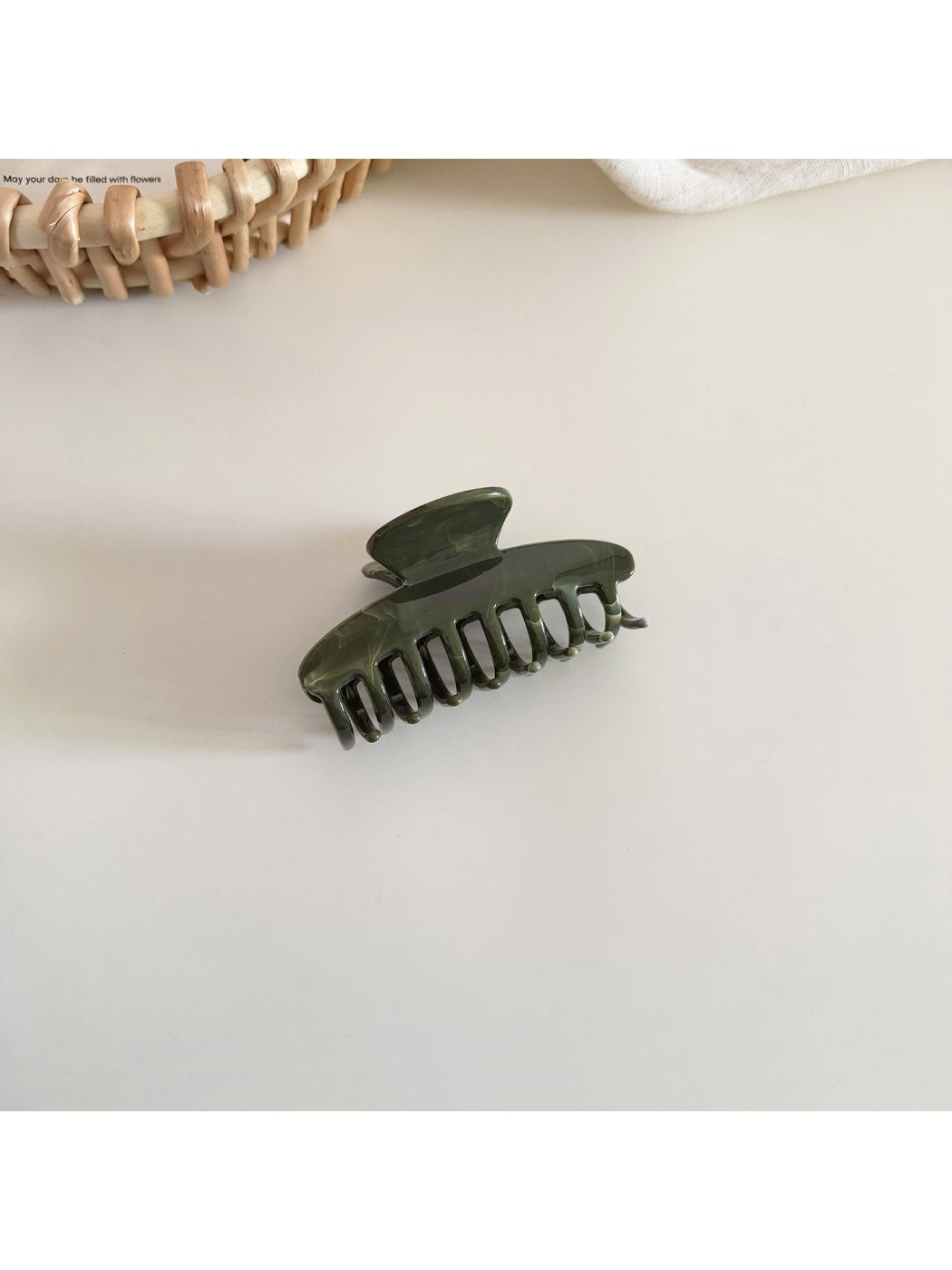 Beau - Minimal Geometric Hair Styling Claw Clip