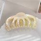 Beau - Cute Gradient Crescent Shaped Claw Clip