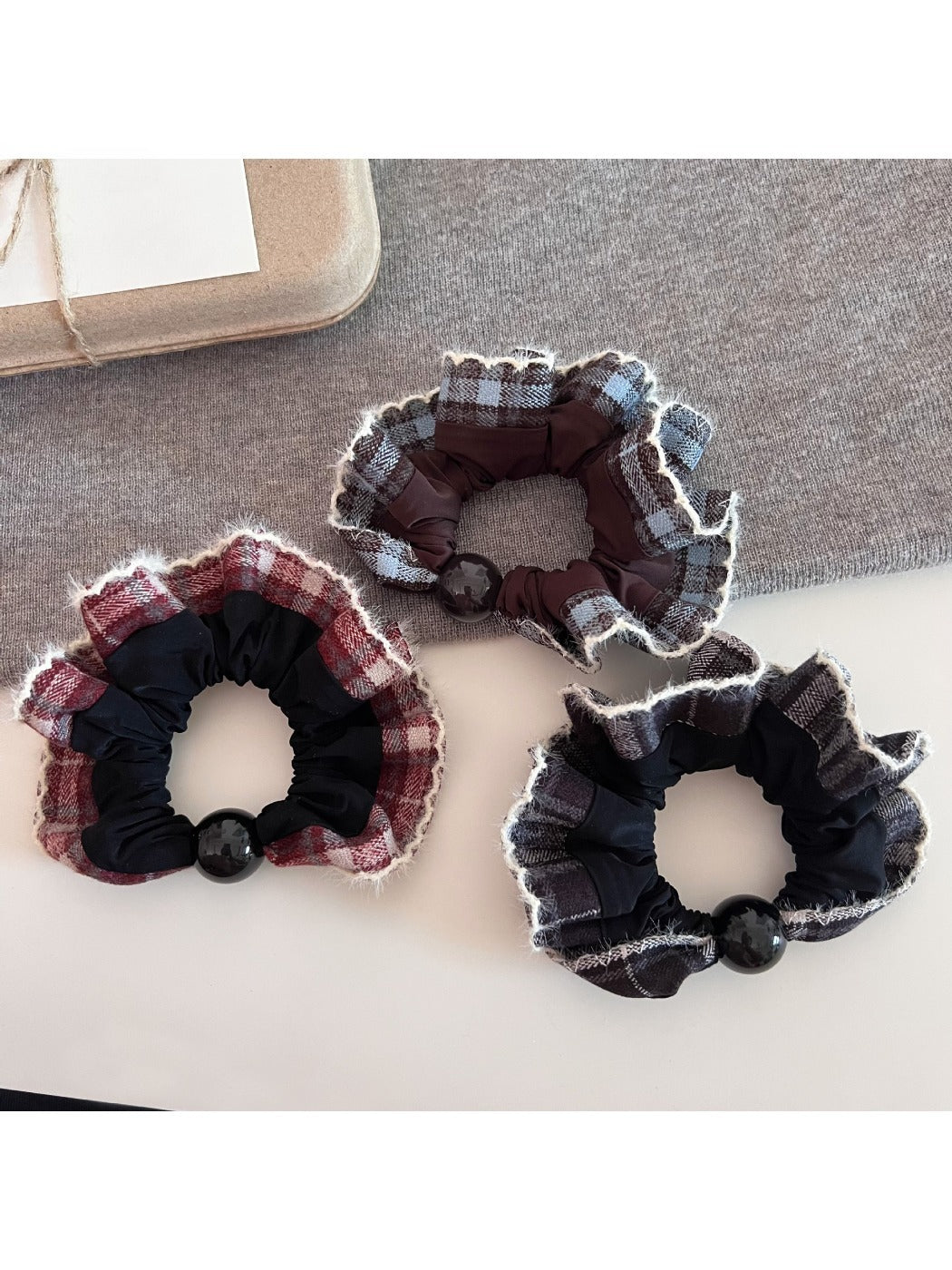 Gifty - Elegant Plaid Patchwork Scrunchie