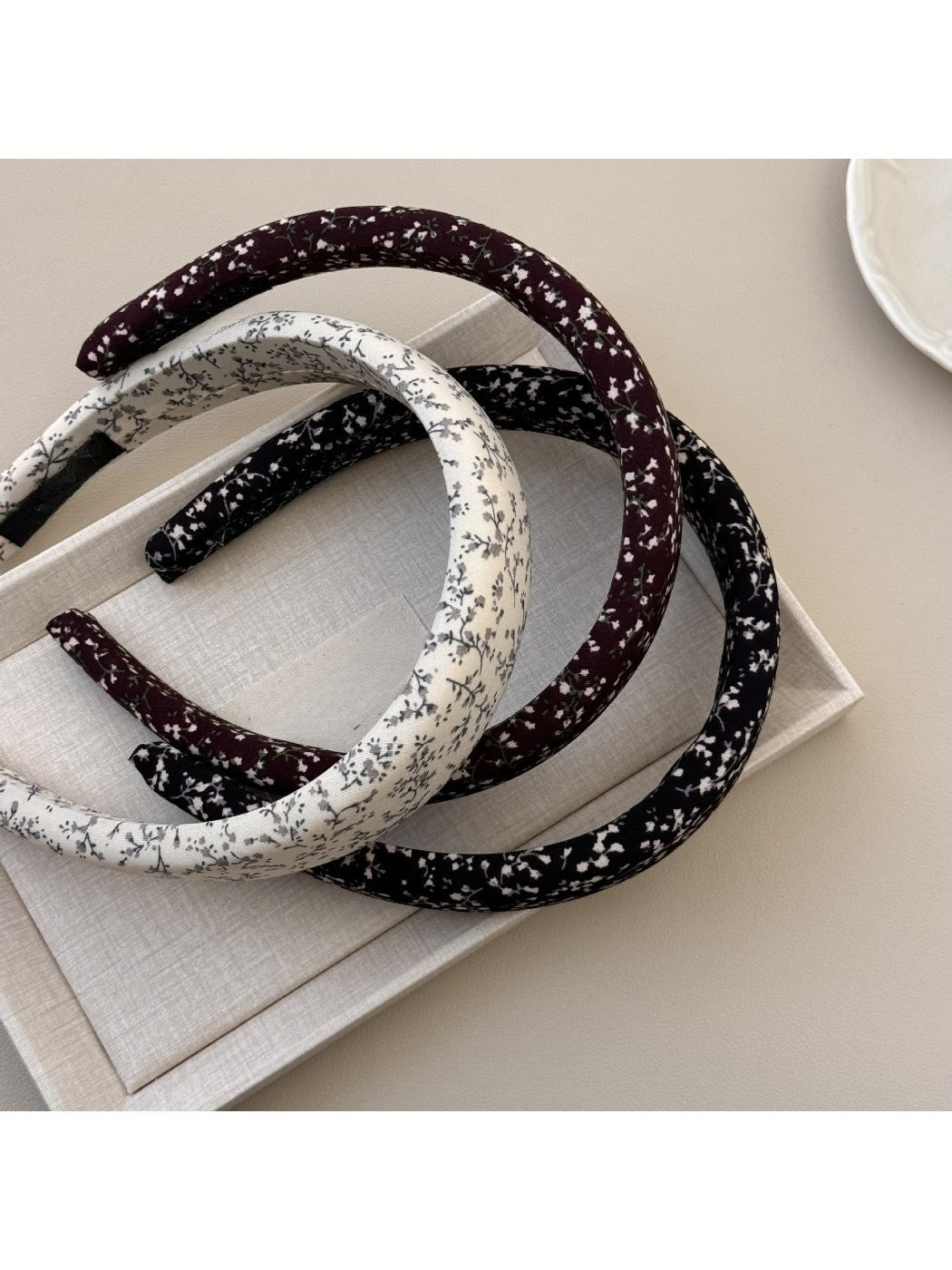 Gifty - Floral Hair Ties and Hair Hoop