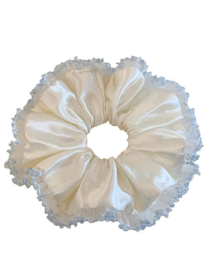 Gifty - Lace Trimmed Mesh Scrunchie