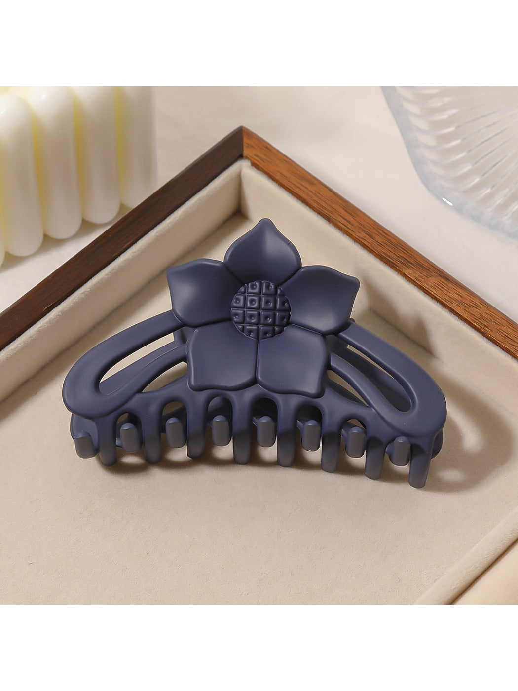 Beau - Matte Textured Flower Hair Clip