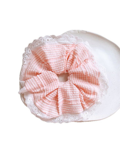 Gifty - Country Style Lace Scrunchie