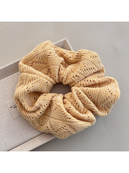 Gifty - Elegant Knitted Hair Scrunchie
