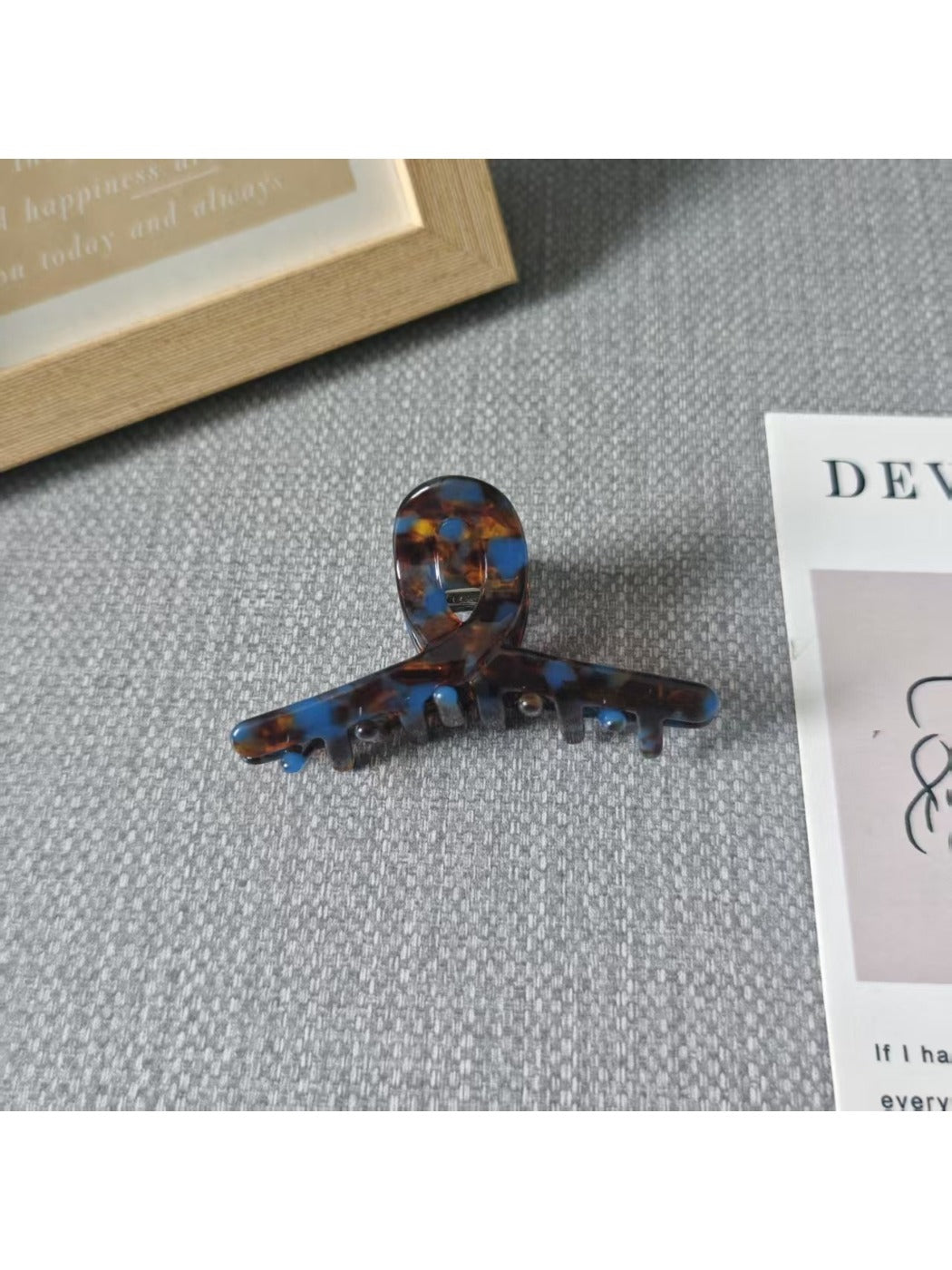 Beau - Colorful Cross-Shaped Hair Clip