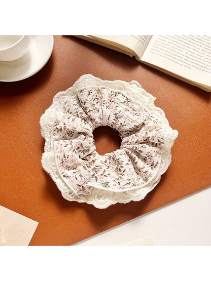 Gifty - Elegant Ditsy Floral Lace Trim Scrunchie