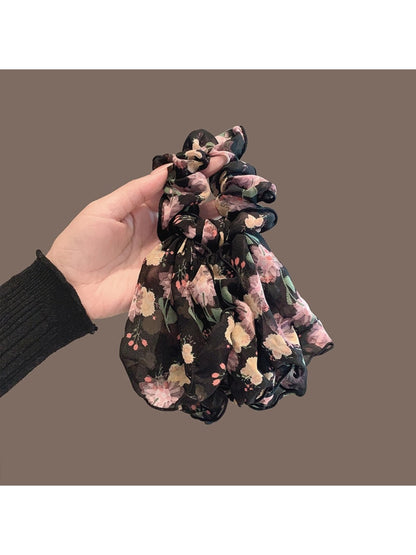 Gifty - Chic Floral Ruffled Scrunchie