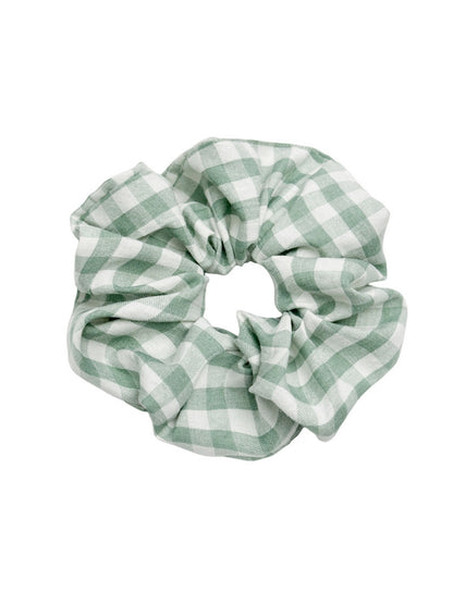 Gifty - Floral Checkered Hair Scrunchie