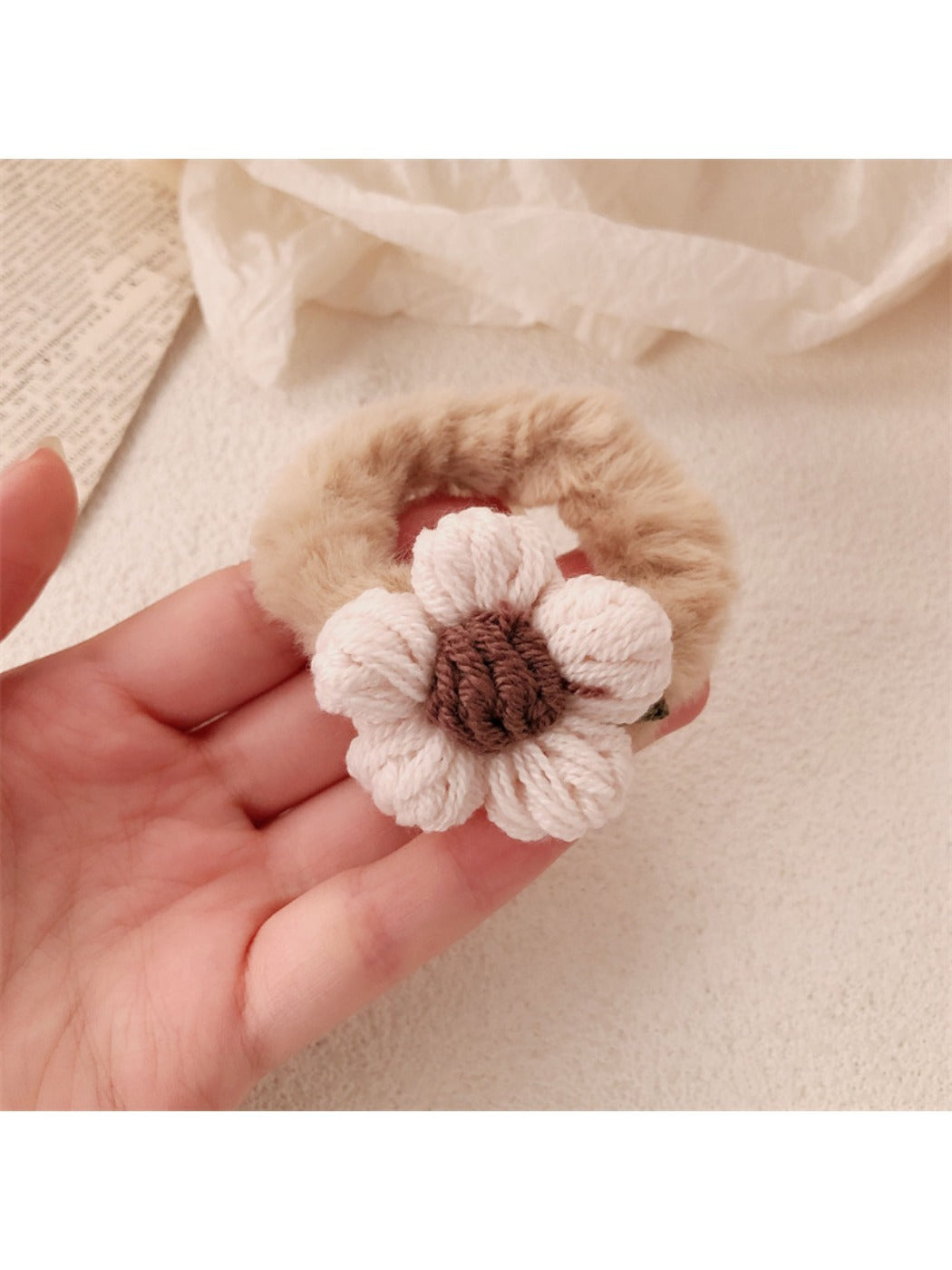 Gifty - Flower Shaped Hair Tie