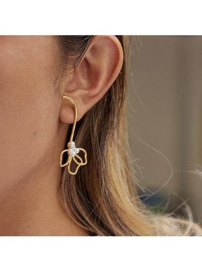 Earedge - Lily Inspired Linear Openwork Earrings
