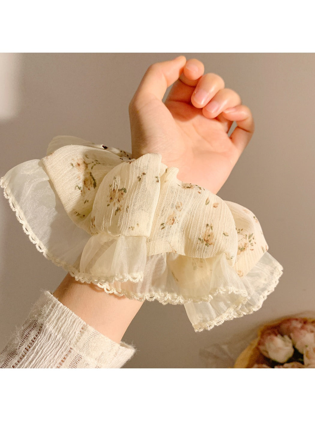 Gifty minimalist vintage print scrunchie paired with casual outfit accessories