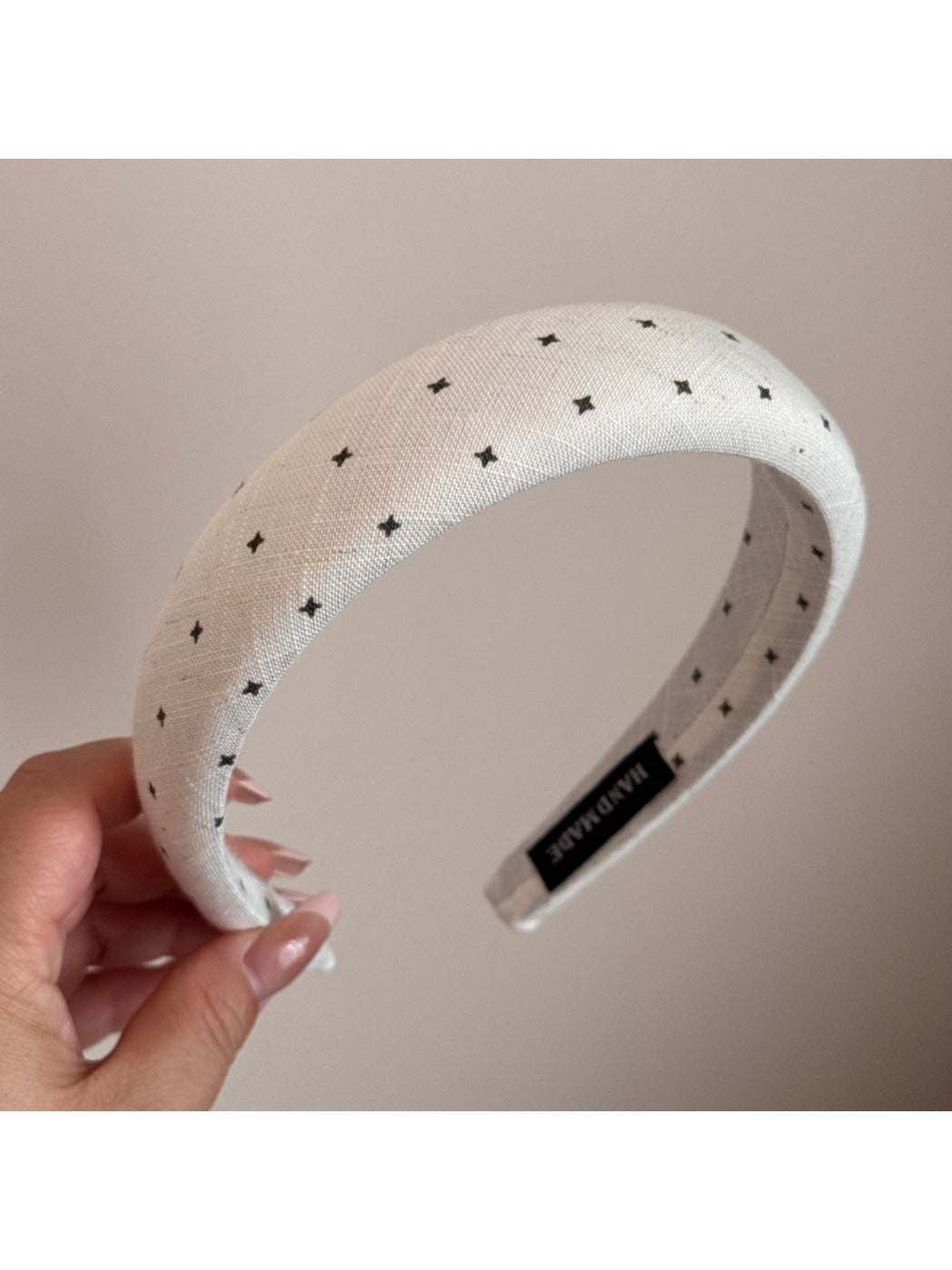 Gifty - Padded Dotted Fabric Finish Headband