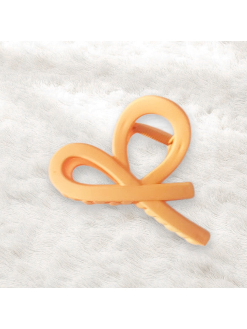Beau - Twisted Hollow Plastic Modern Style Claw Clip