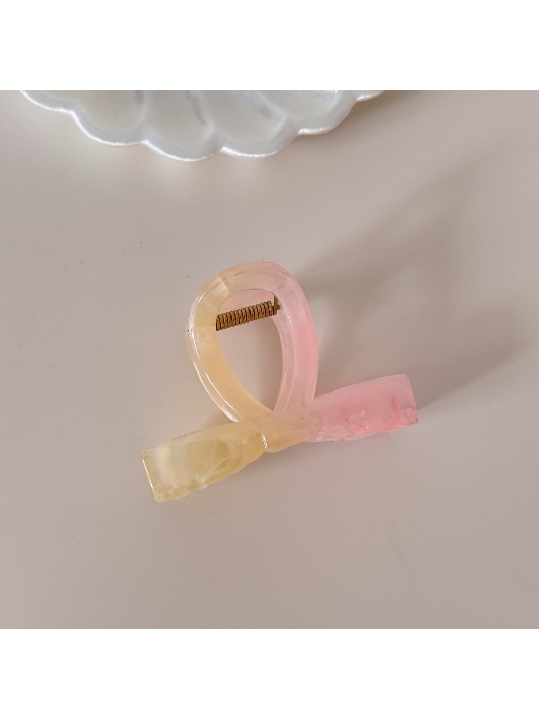 Beau - Sweet Floral Starfish Bow Wave Claw Clip