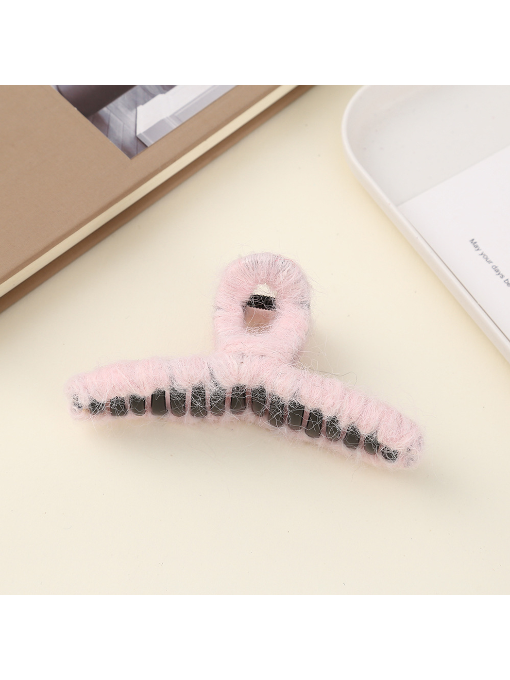 Beau - Solid Color Looped Top Hair Claw Clip