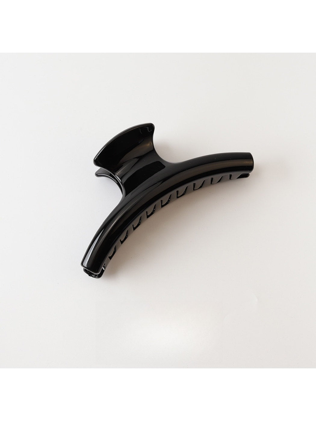 Beau - Geometric Curved Hair Claw Clip