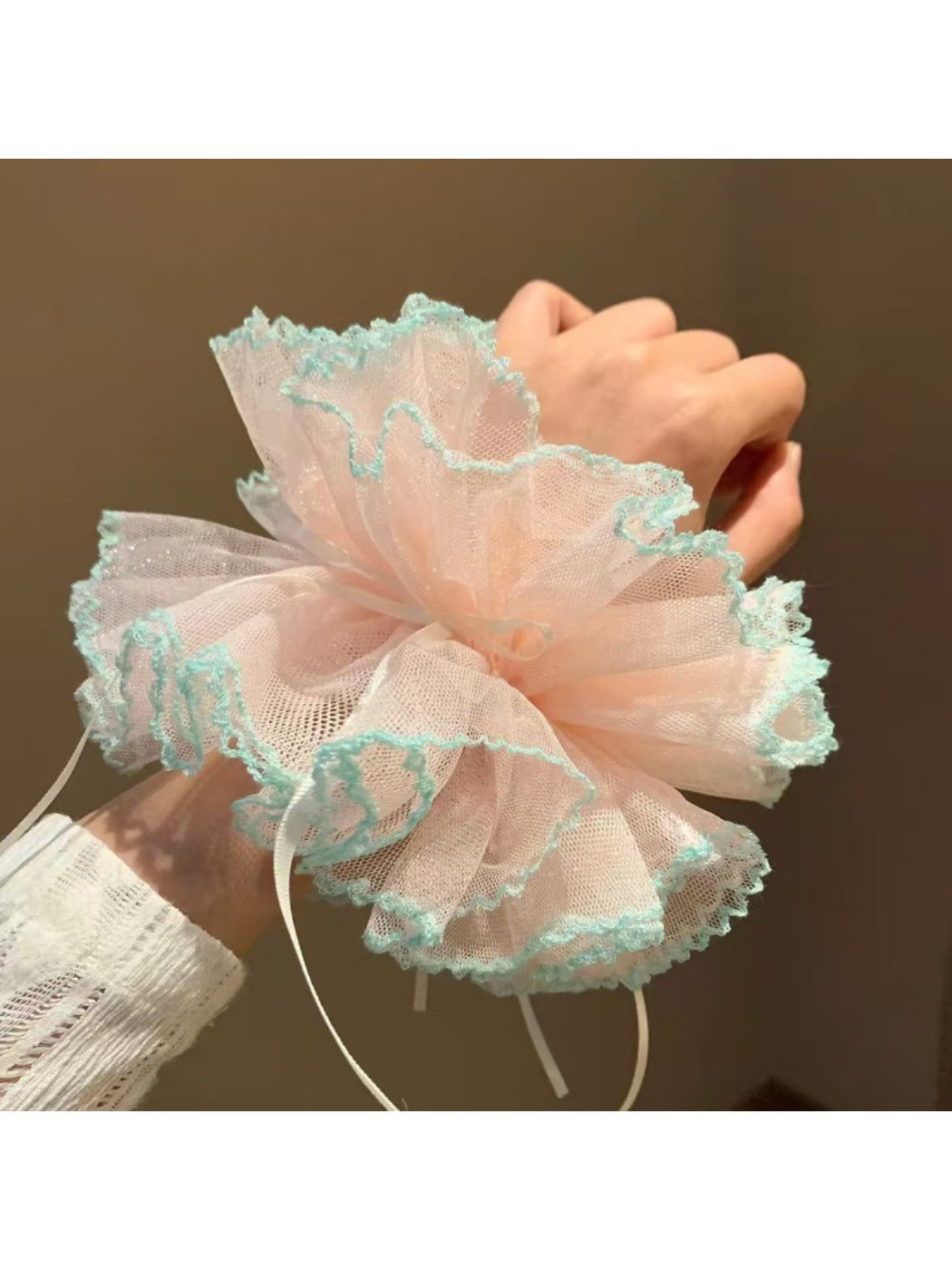 Gifty minimalist scrunchie displayed on a white background showing texture
