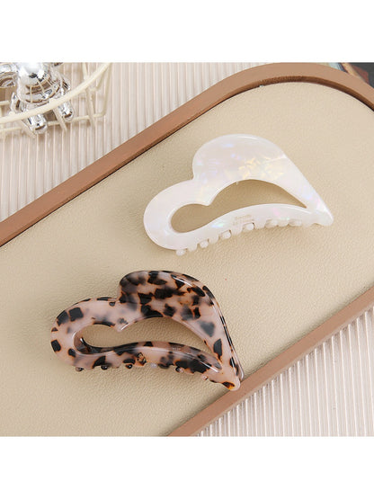 Beau - Open Heart Pattern Hair Claw Clip