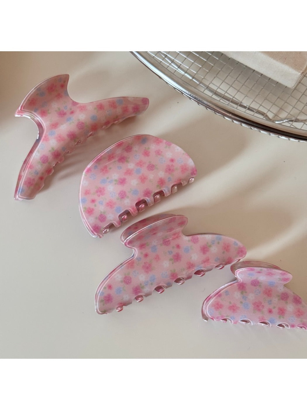 Beau - Pink Rose Patterned Hair Claw Clip