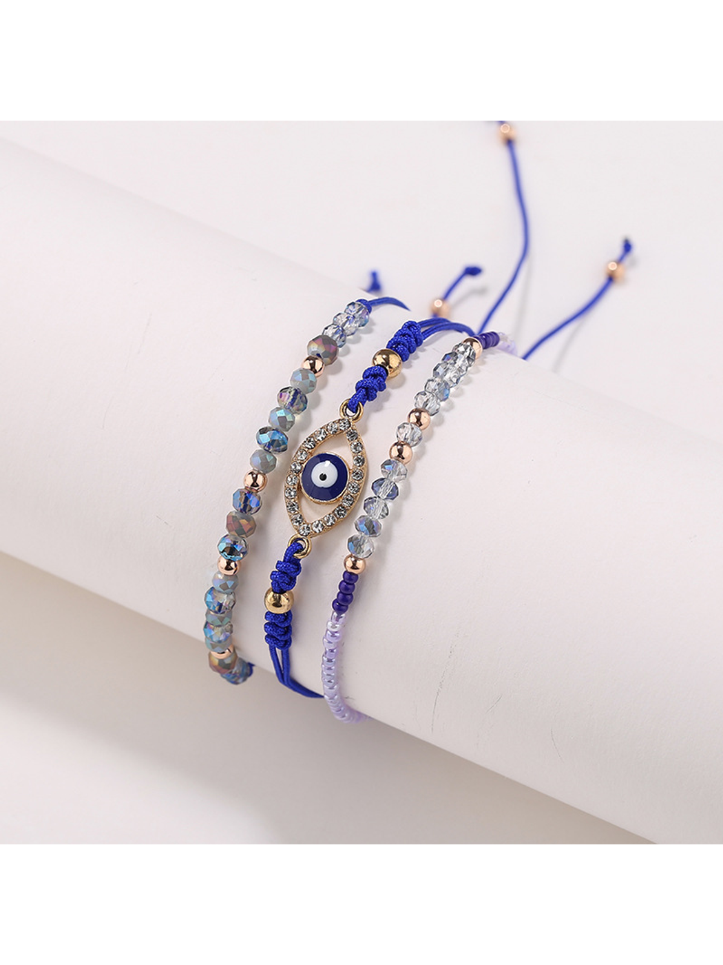 Lovra - Minimalist Stackable Eye Decorated Bracelet