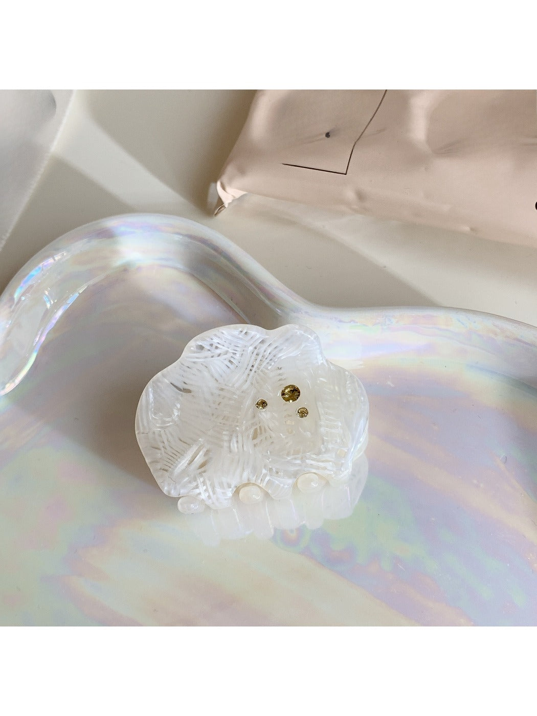 Beau - Stylish Cloud Shaped Acetate Hair Clip