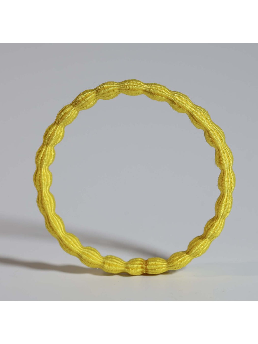 Gifty - Peanut Shaped Hair Tie