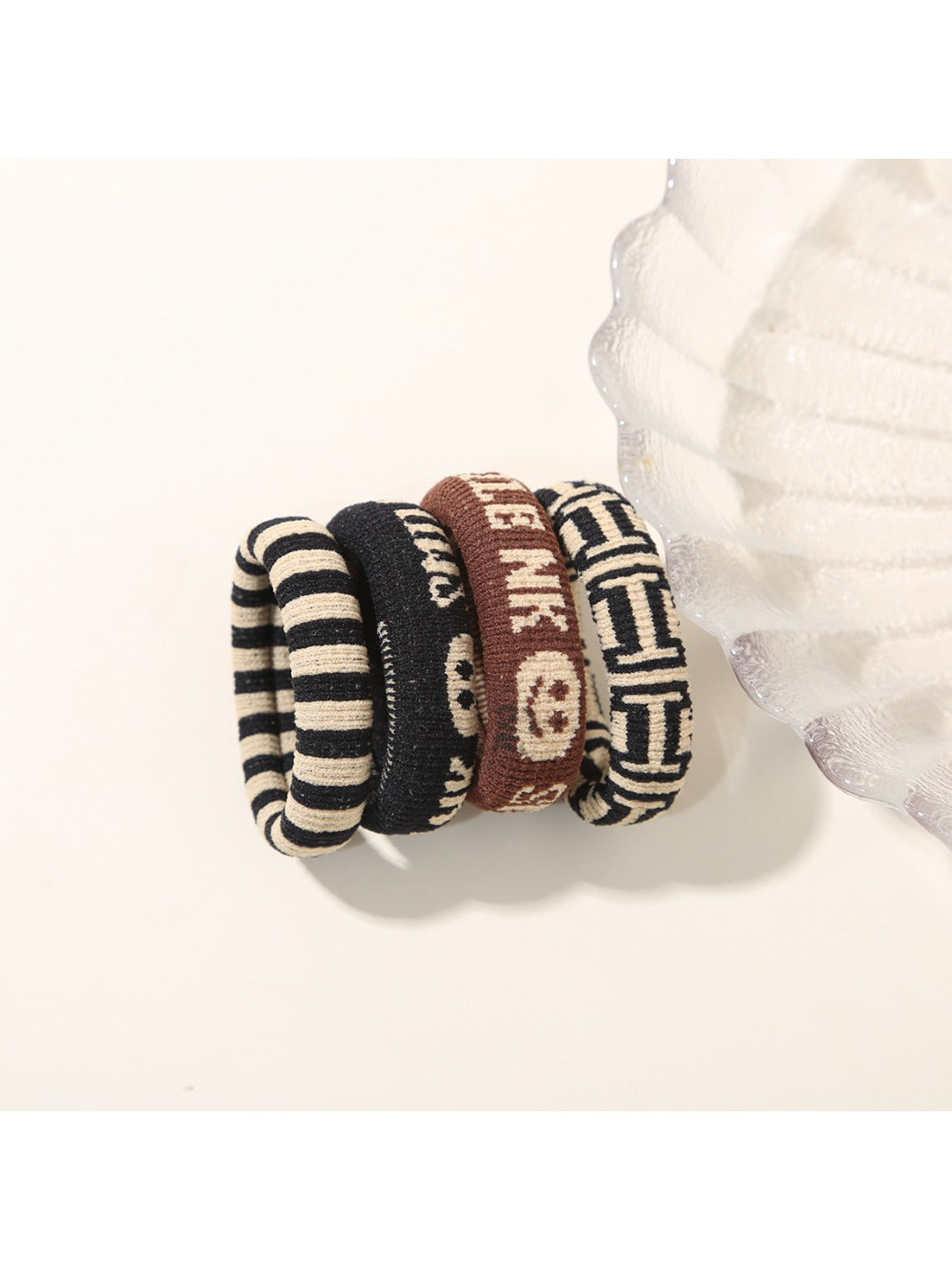 Gifty - Vintage Hair Tie Set