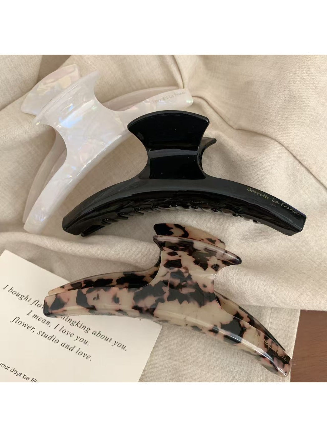 Beau - Elegant Hanger Shaped Hair Claw Clip