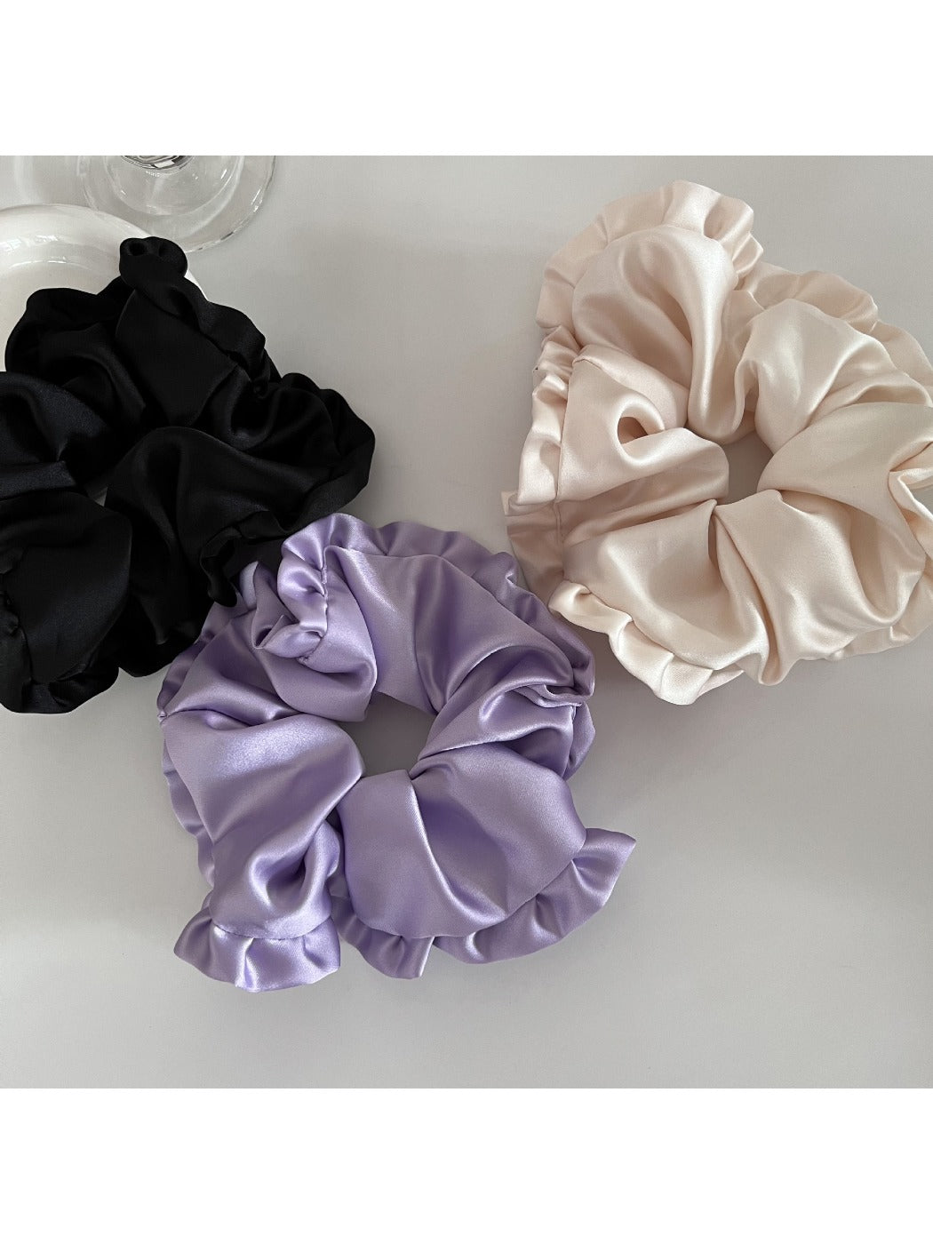 Gifty - Elegant Ruffled Hair Ties
