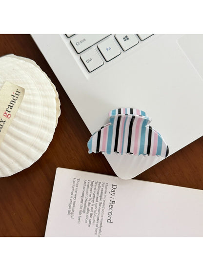 Beau - Sweet Style Striped Plastic Hair Claw Clip