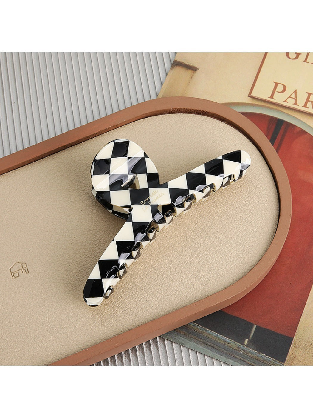 Beau - Elegant Large Hair Claw Clip