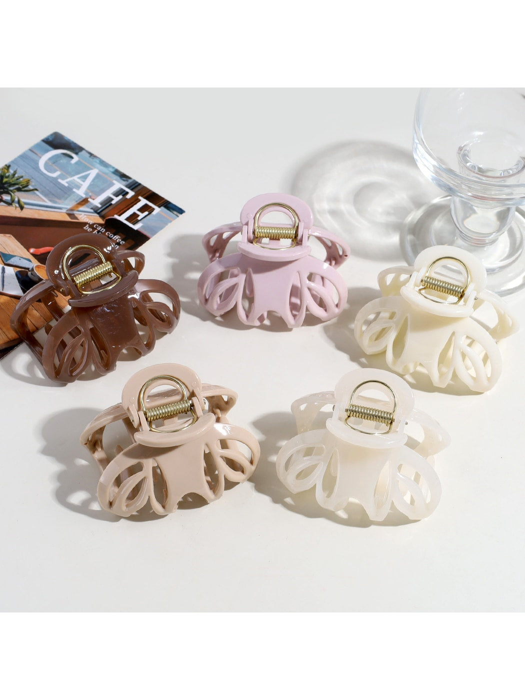 Beau - Hollow Pumpkin Shape Plastic Alloy Claw Clip