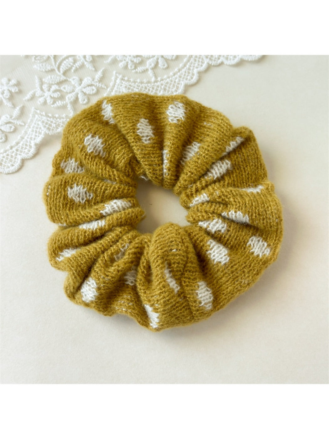 Gifty - Loose Knit Scrunchie Hair Tie