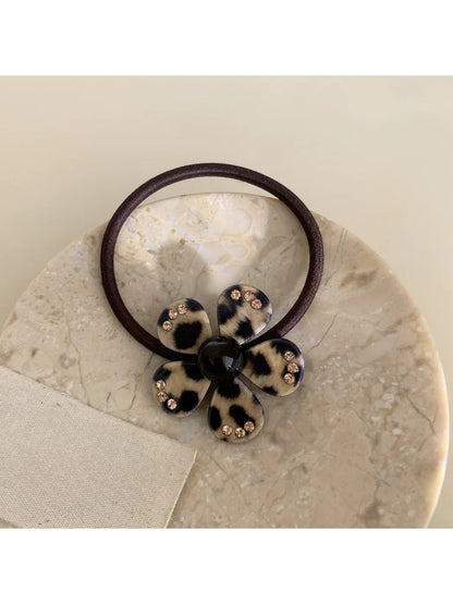 Gifty - Leopard Floral Hair Tie