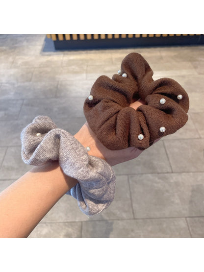Gifty - Fall Winter Crinkle Bead Scrunchie
