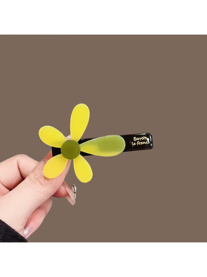 Beau - Small Fresh Sunflower Hair Clip