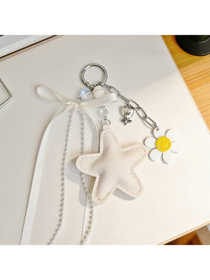 Keypus - Adorable Smiley Face Star Charm Keychain