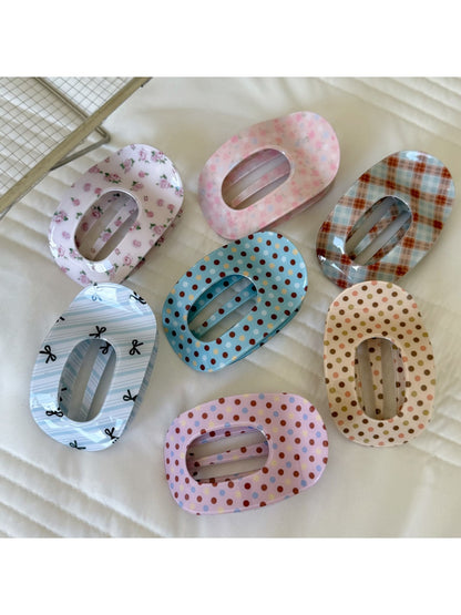 Beau - Vintage Style Printed Oval Acrylic Hair Clip