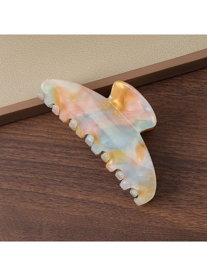Beau - Large Fashion Hair Claw Clip