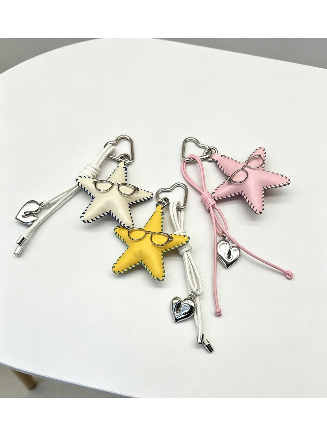 Keypus - Minimalist Artificial Leather Star Keychain