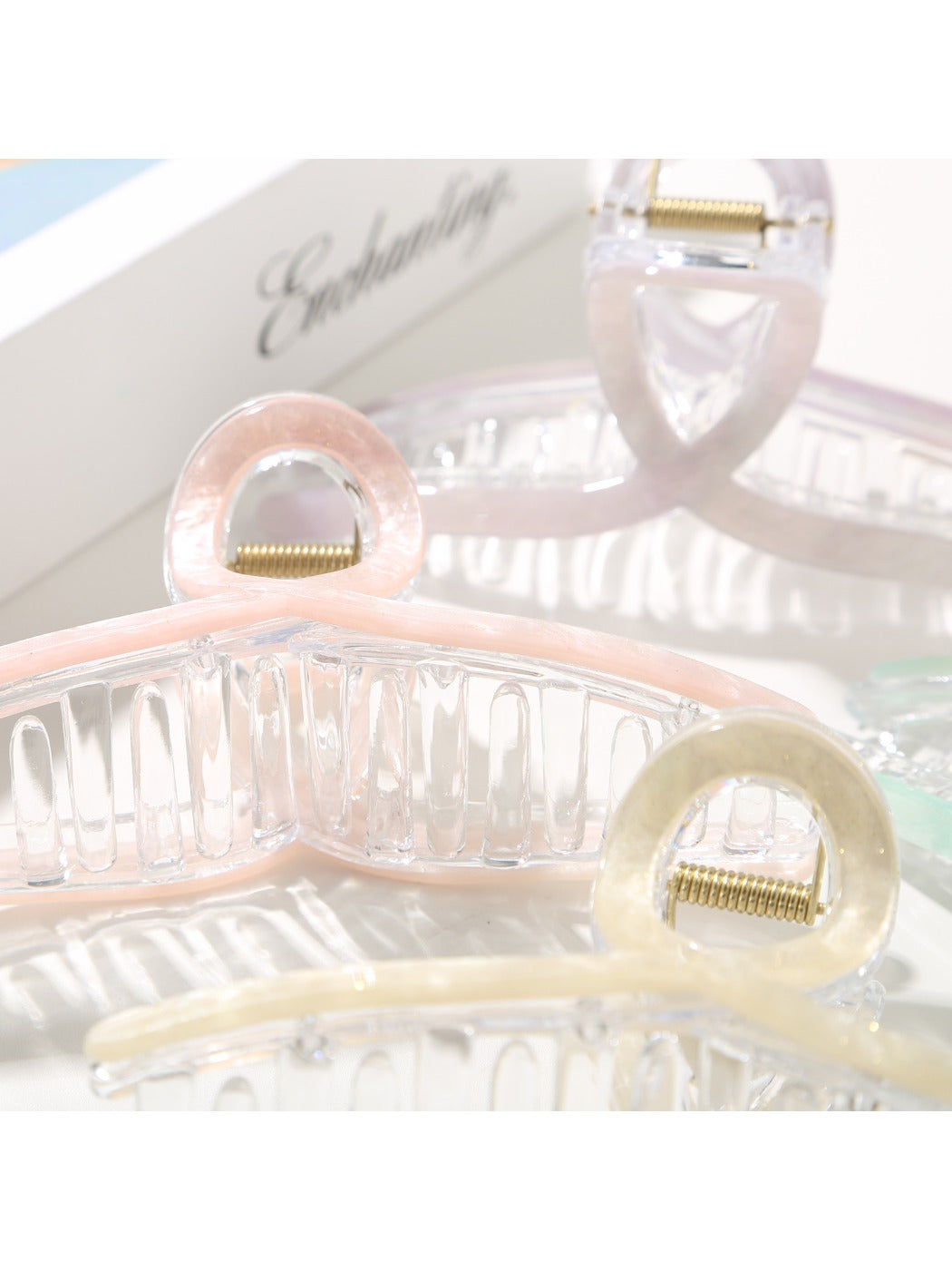 Beau - Pastel Crisscross Claw Clip