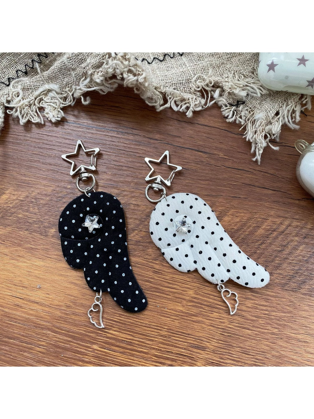 Keypus - Retro Angel Wing Fabric Charm Alloy Keychain