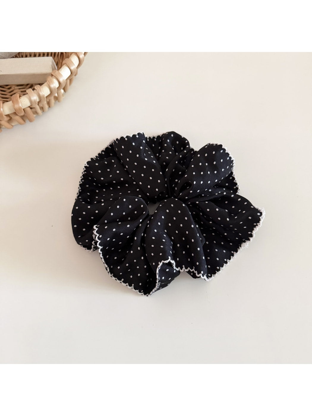 Gifty - Ruffled Polka Dot Scalloped Edge Scrunchie
