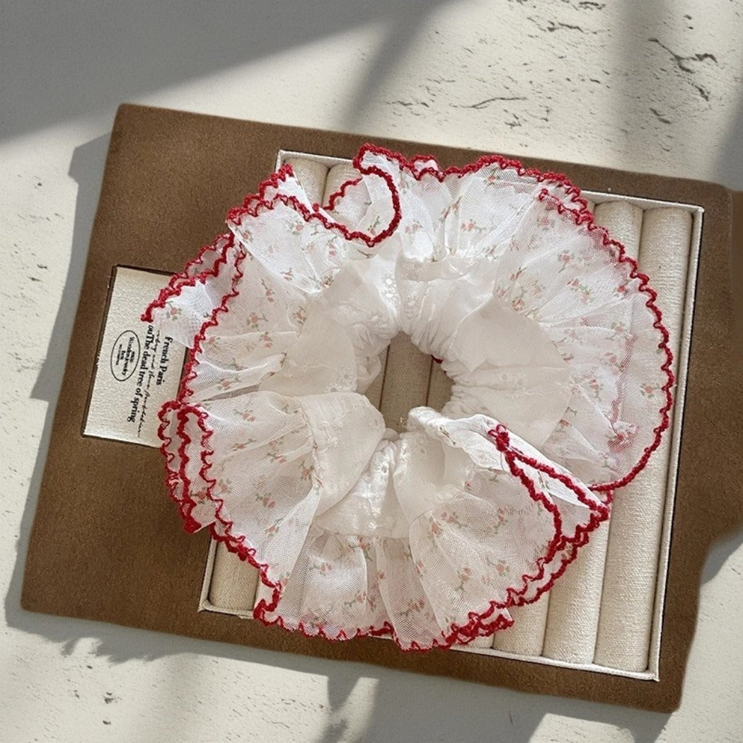 GIFTY - Spring Floral Lace Scrunchie