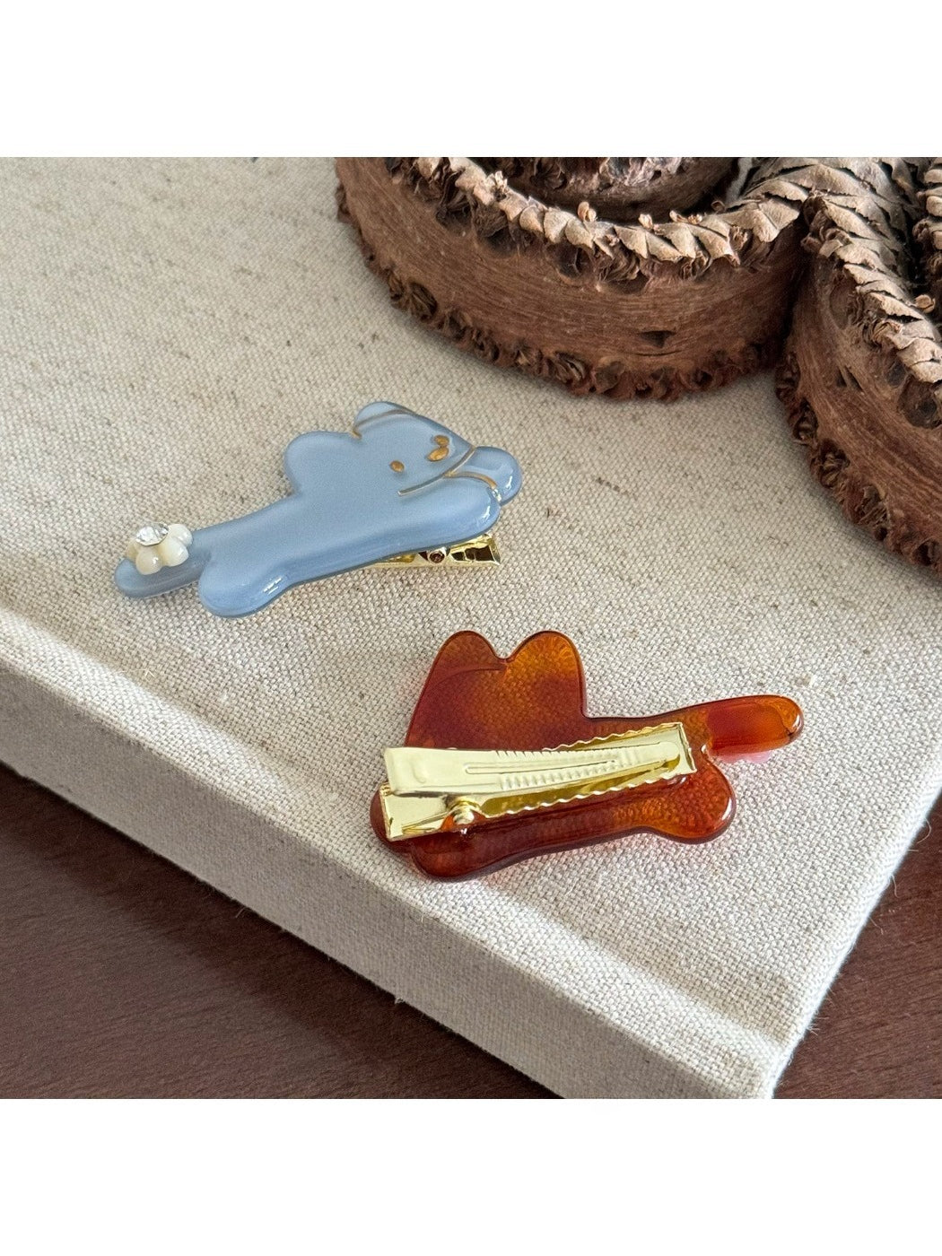 Beau - Cute Dog-shaped Hairpin Made of Acetate