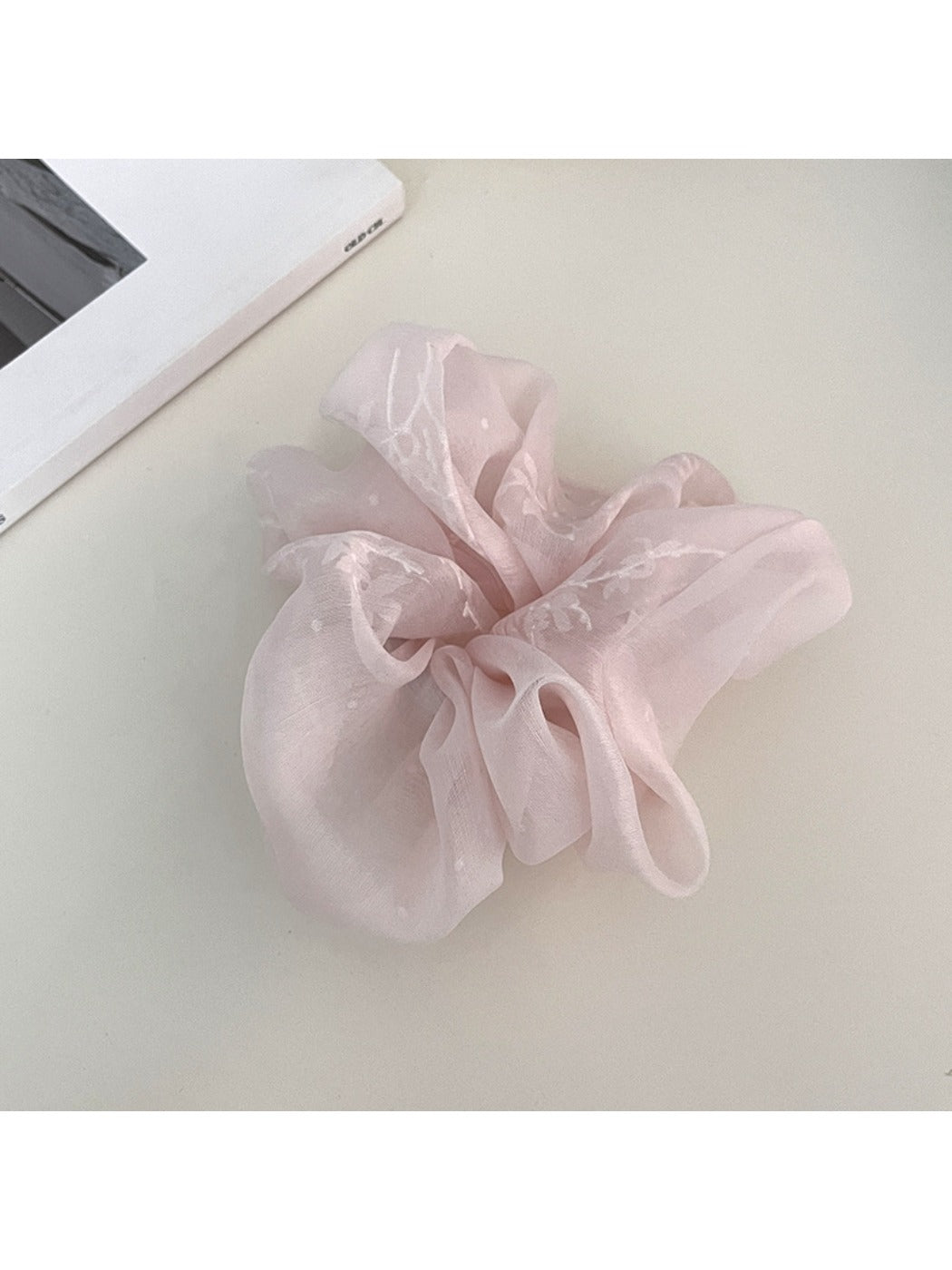 Gifty - Minimalist Solid Color Scrunchie